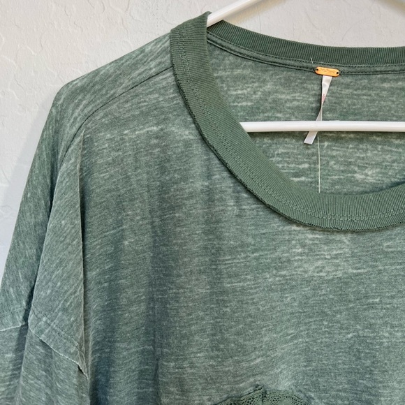 FREE PEOPLE Fall in Love Lace Inset T-Shirt size large - Picture 5 of 7